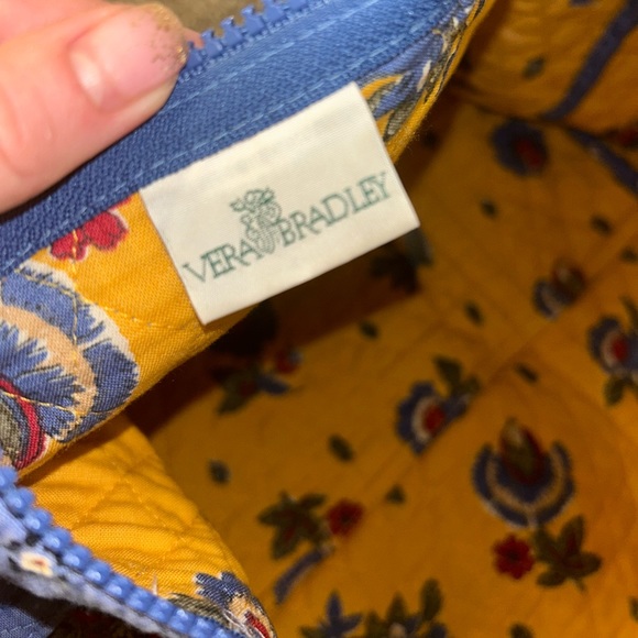 Vera Bradley Medium Duffle Travel Bag - Picture 4 of 4